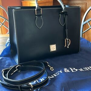 Dooney & Bourke